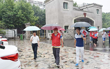 蚌埠三中进行“我爱我家 行走蚌埠”志愿活动